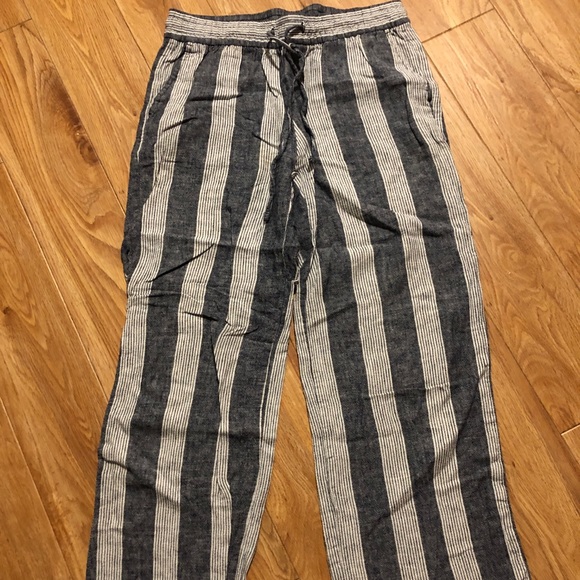 NWOT OLD NAVY WIDE-LEGGED DRAWSTRING PANTS! - Picture 4 of 5